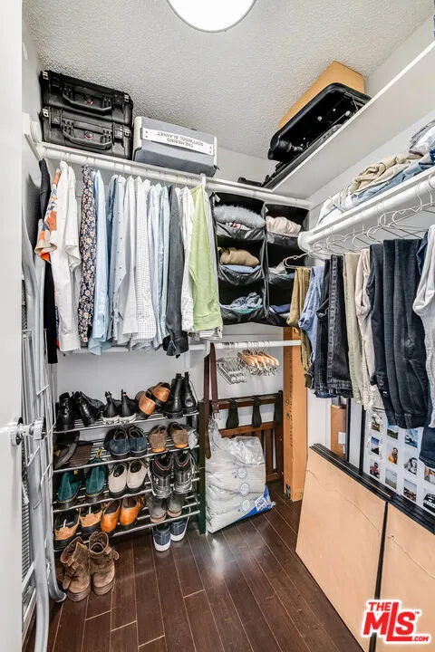 3480 Barham Boulevard #326 Los Angeles, CA 90068