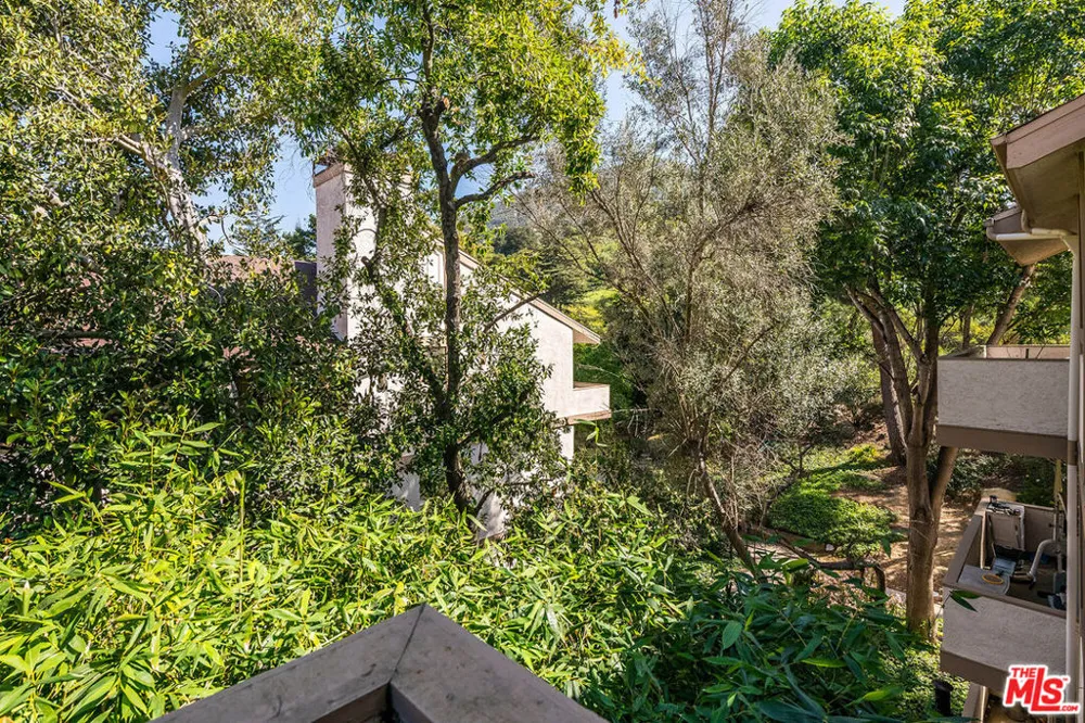 3480 Barham Boulevard #326 Los Angeles, CA 90068