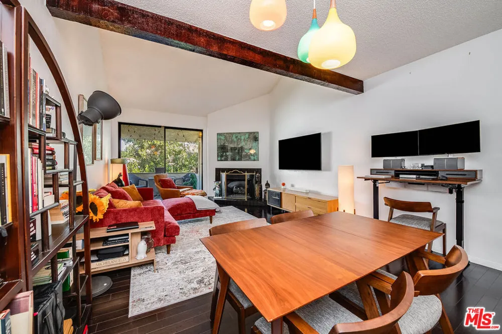 3480 Barham Boulevard #326 Los Angeles, CA 90068