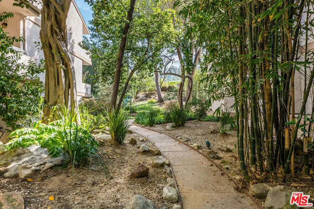 3480 Barham Boulevard #326 Los Angeles, CA 90068