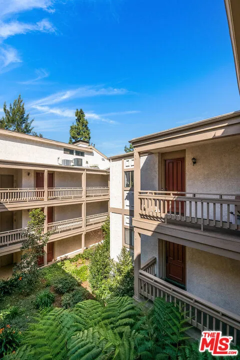 3480 Barham Boulevard #326 Los Angeles, CA 90068