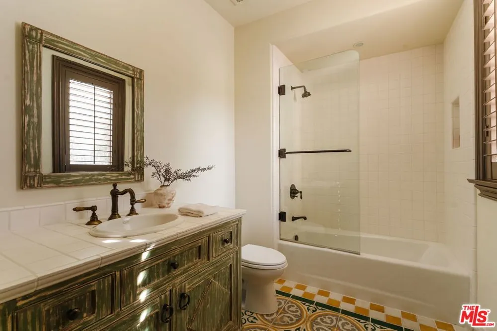 24903 Palmilla Drive Calabasas, CA 91302