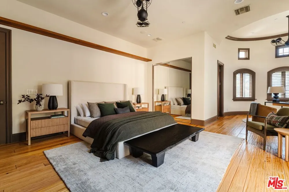24903 Palmilla Drive Calabasas, CA 91302