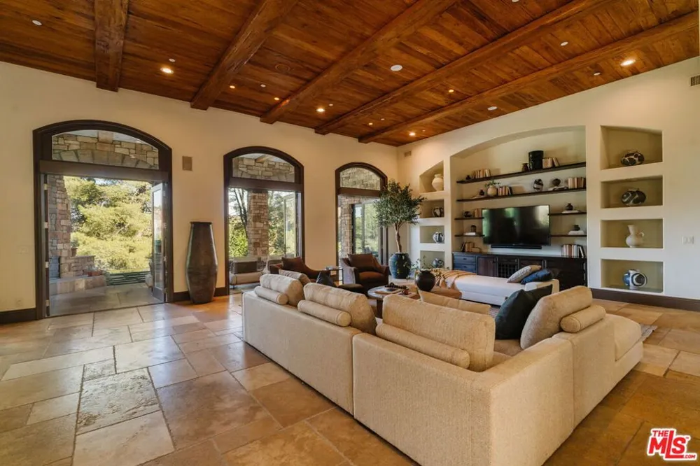 24903 Palmilla Drive Calabasas, CA 91302