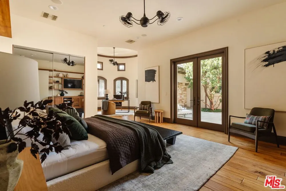 24903 Palmilla Drive Calabasas, CA 91302