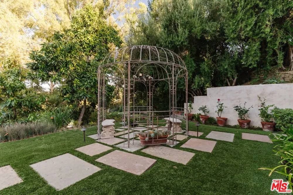 24903 Palmilla Drive Calabasas, CA 91302