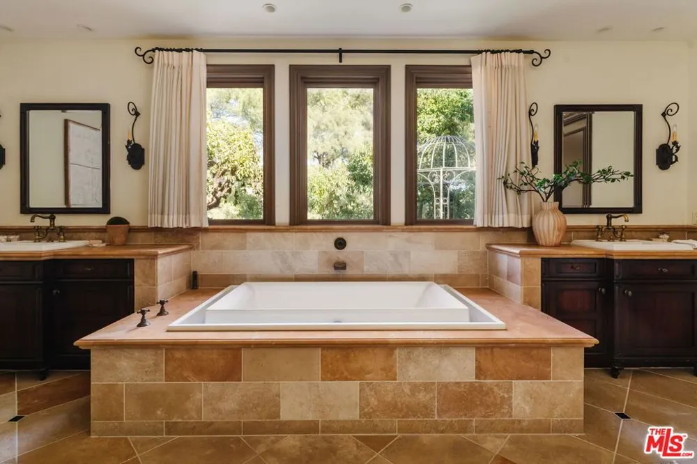24903 Palmilla Drive Calabasas, CA 91302