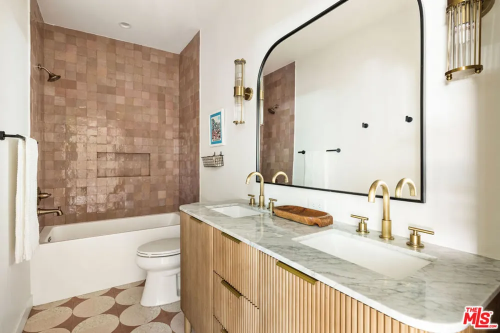 137 E Avenue 43 Los Angeles, CA 90031