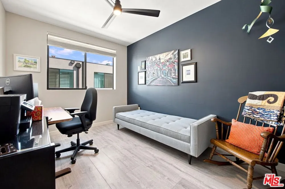 11622 Colfax Meadow Lane Studio City, CA 91604