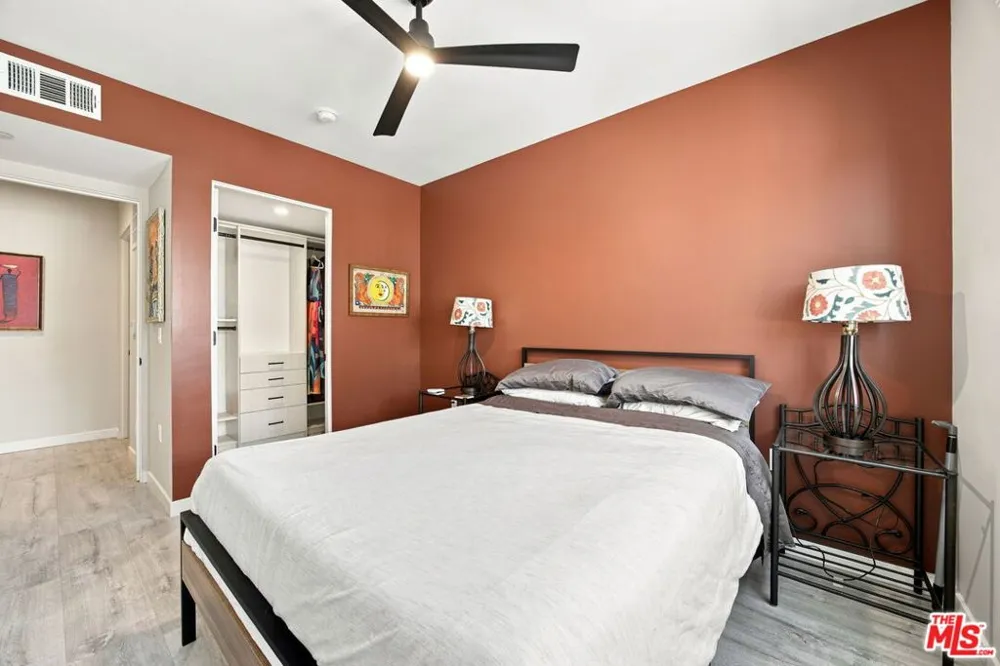11622 Colfax Meadow Lane Studio City, CA 91604