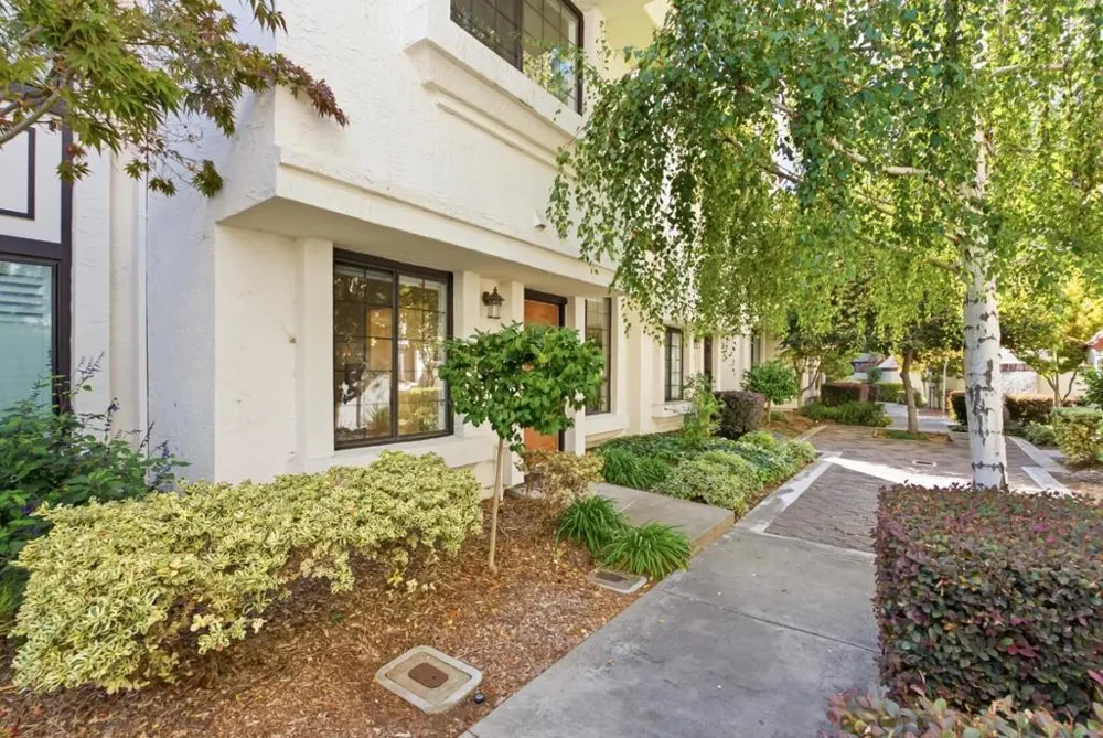 1003 Chula Vista Terrace Sunnyvale, CA 94086