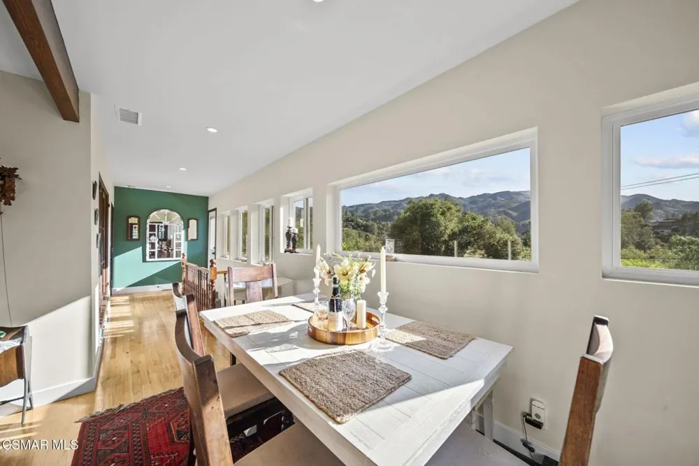 2375 Laguna Circle Drive Agoura Hills, CA 91301
