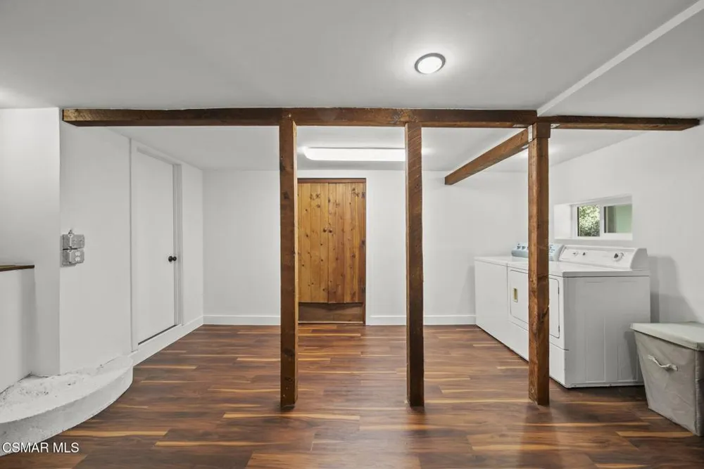 2375 Laguna Circle Drive Agoura Hills, CA 91301