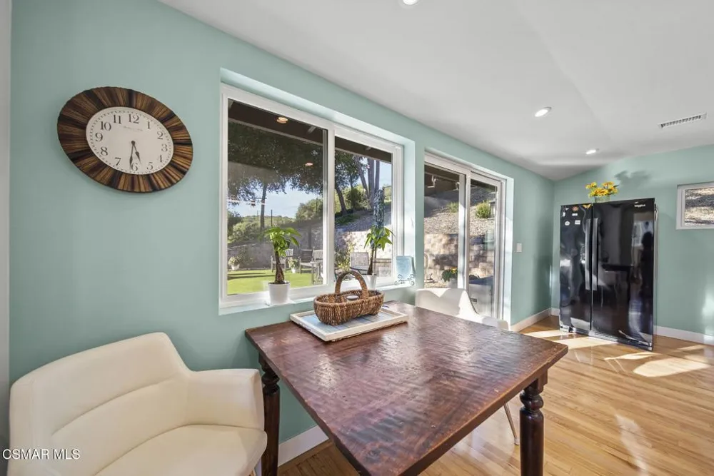 2375 Laguna Circle Drive Agoura Hills, CA 91301