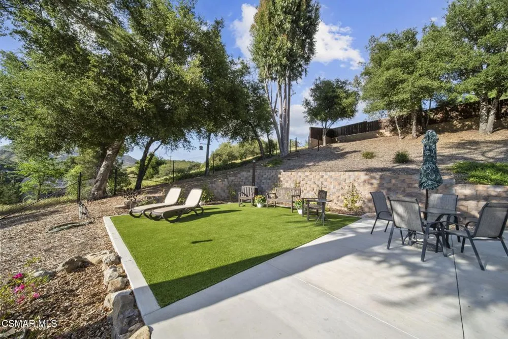 2375 Laguna Circle Drive Agoura Hills, CA 91301