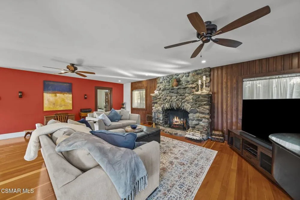 2375 Laguna Circle Drive Agoura Hills, CA 91301