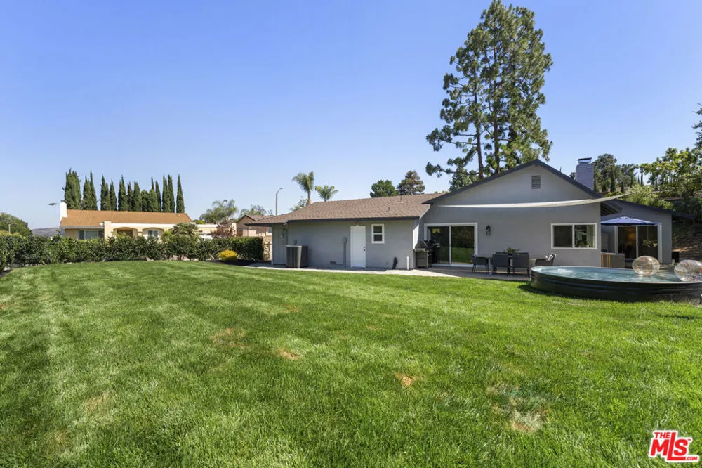 3159 Voltaire Drive Topanga, CA 90290