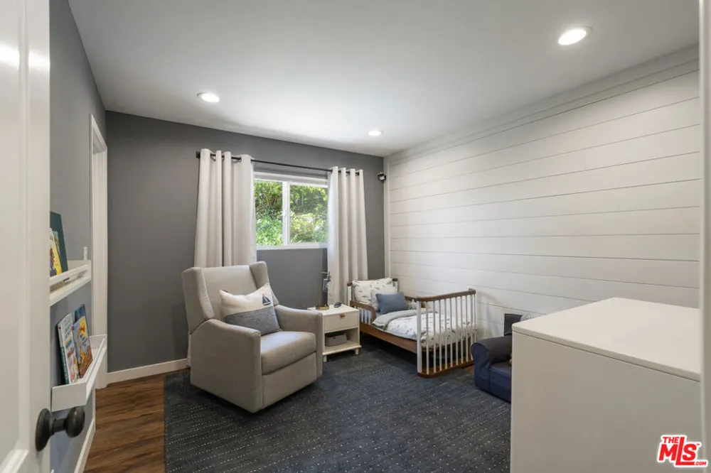 3159 Voltaire Drive Topanga, CA 90290