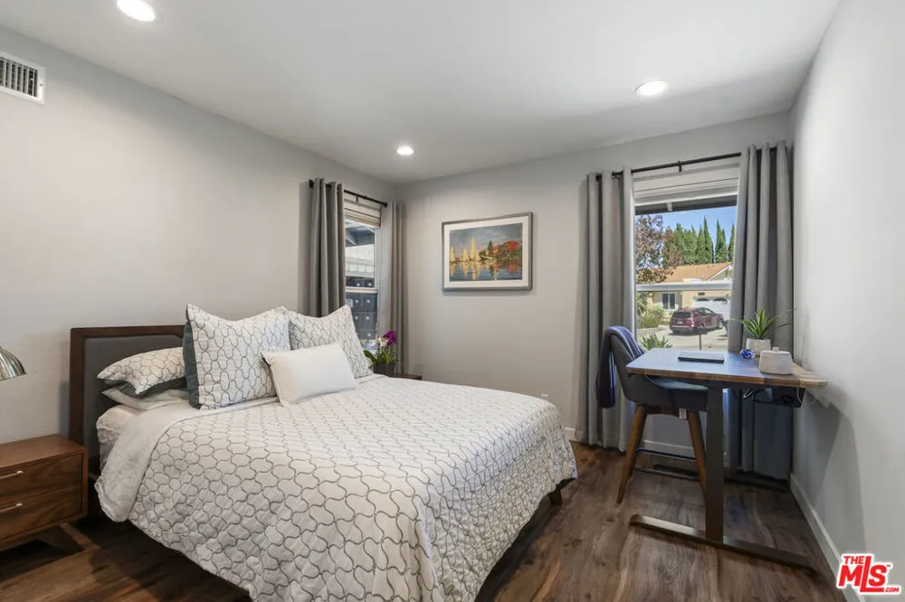 3159 Voltaire Drive Topanga, CA 90290