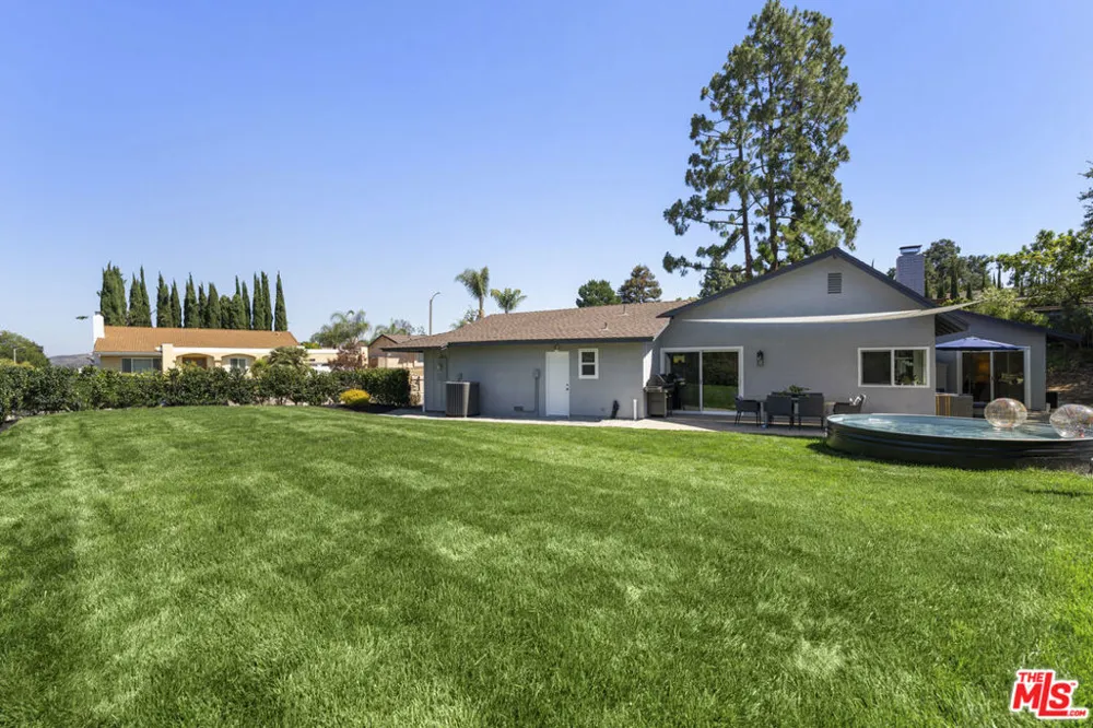 3159 Voltaire Drive Topanga, CA 90290