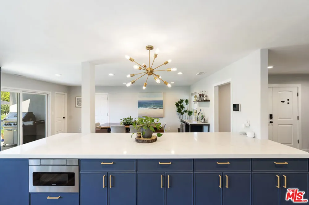 3159 Voltaire Drive Topanga, CA 90290
