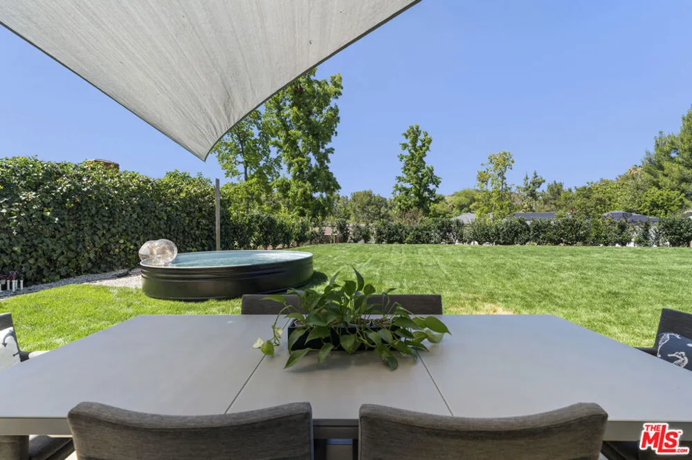 3159 Voltaire Drive Topanga, CA 90290