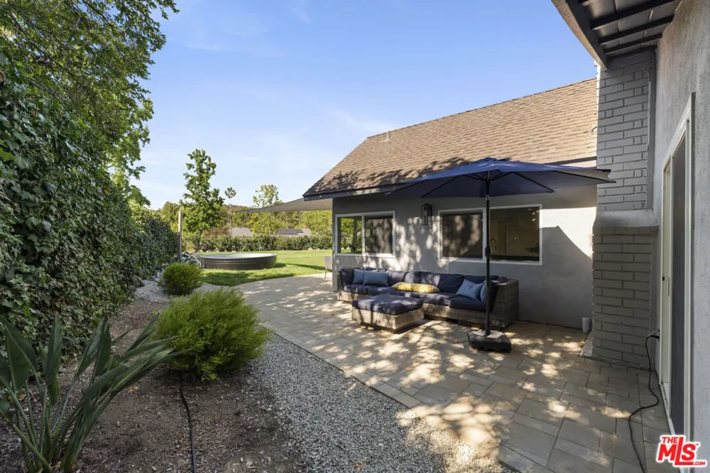 3159 Voltaire Drive Topanga, CA 90290