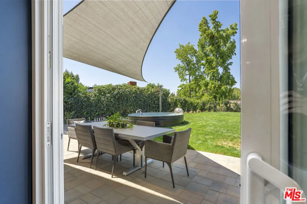 3159 Voltaire Drive Topanga, CA 90290
