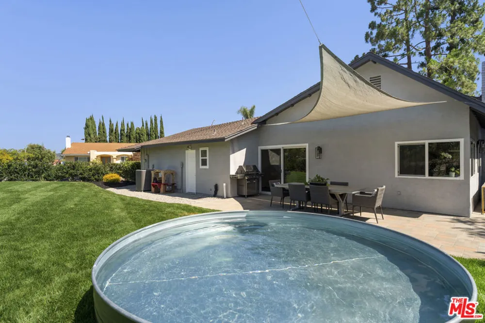 3159 Voltaire Drive Topanga, CA 90290