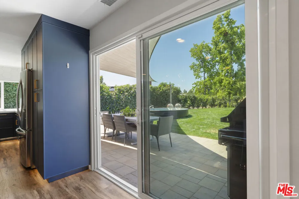 3159 Voltaire Drive Topanga, CA 90290