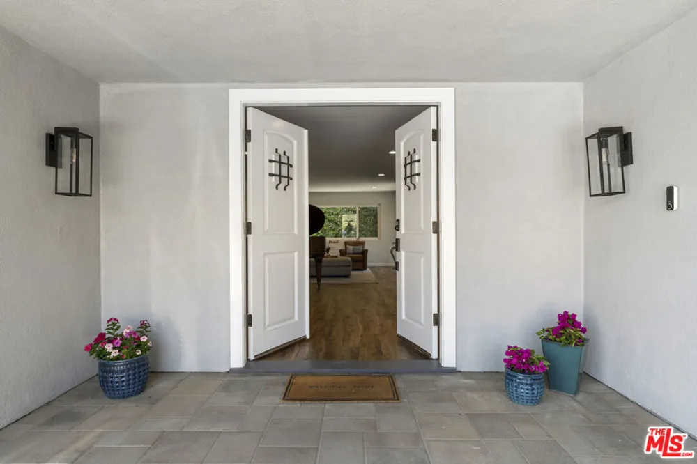 3159 Voltaire Drive Topanga, CA 90290