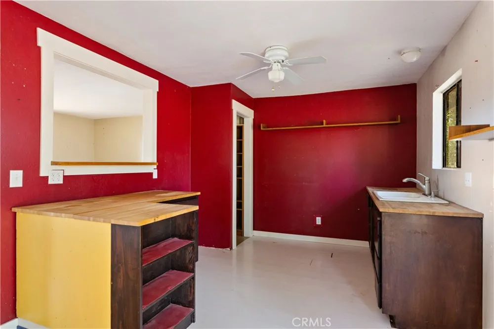 1860 Hummel Lane Kelseyville, CA 95451