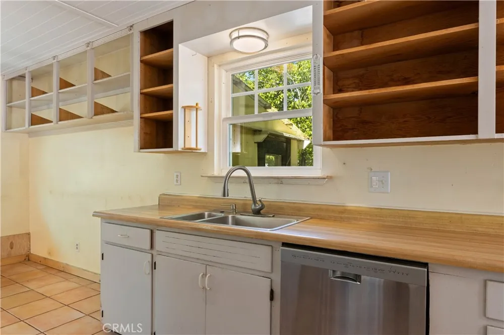 1860 Hummel Lane Kelseyville, CA 95451
