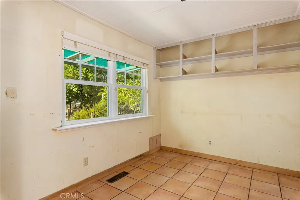 1860 Hummel Lane Kelseyville, CA 95451