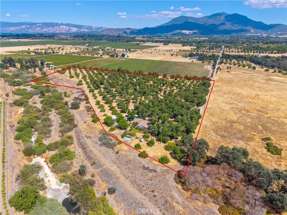 1860 Hummel Lane Kelseyville, CA 95451