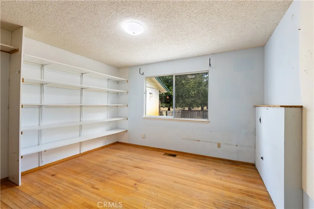 1860 Hummel Lane Kelseyville, CA 95451