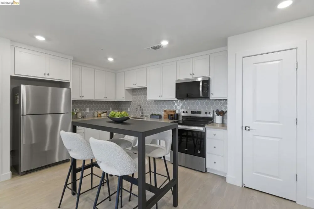 500 Somi Ct #307 Hayward, CA 94544