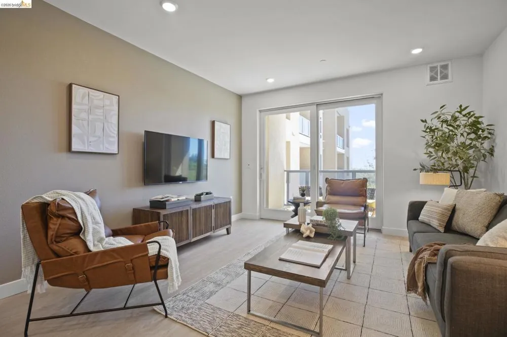 500 Somi Ct #307 Hayward, CA 94544
