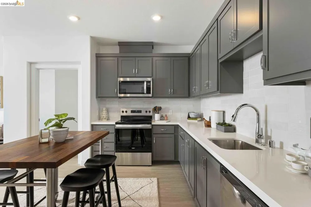 500 Somi CT #308 Hayward, CA 94544