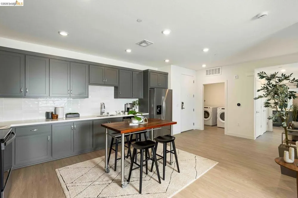 500 Somi CT #308 Hayward, CA 94544