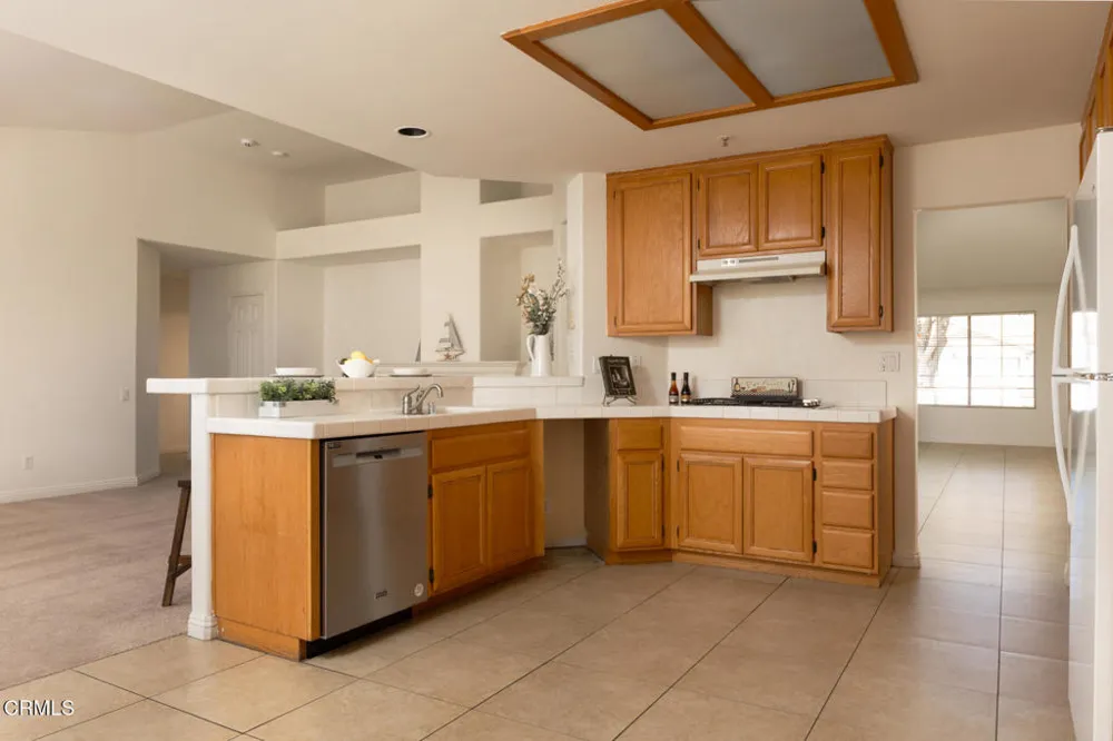 708 Binnacle Street Oxnard, CA 93035