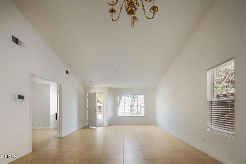 708 Binnacle Street Oxnard, CA 93035