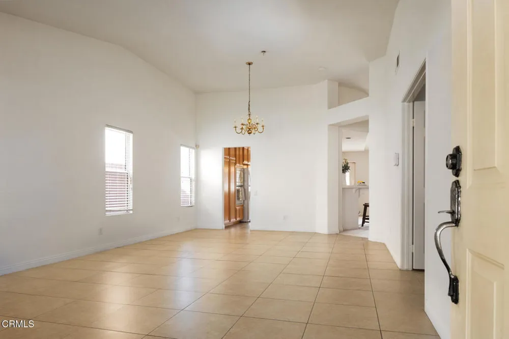 708 Binnacle Street Oxnard, CA 93035