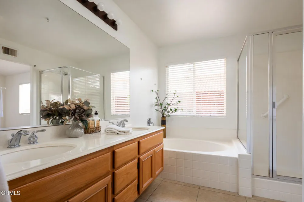 708 Binnacle Street Oxnard, CA 93035