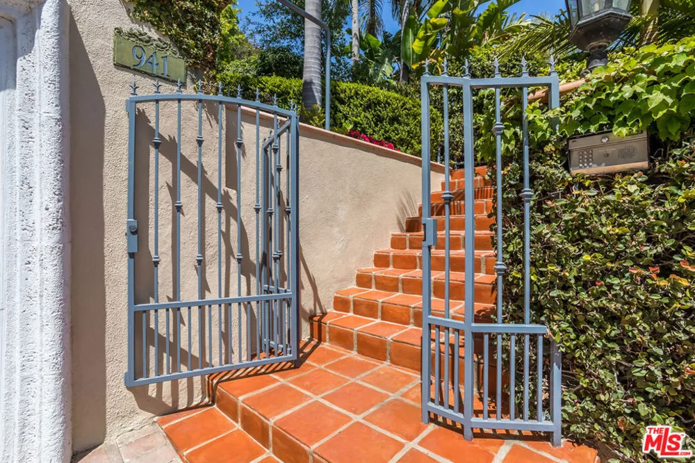 941 Norman Place Los Angeles, CA 90049