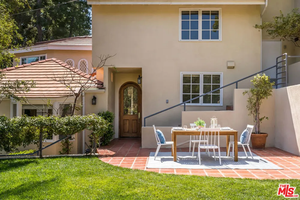 941 Norman Place Los Angeles, CA 90049