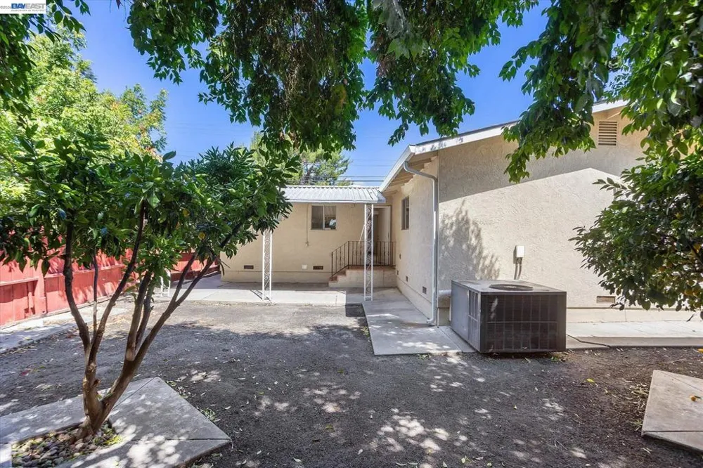 855 Olivina Avenue Livermore, CA 94551