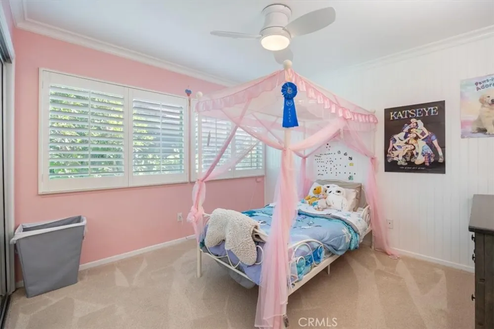 10408 Summer Holly Los Angeles, CA 90077