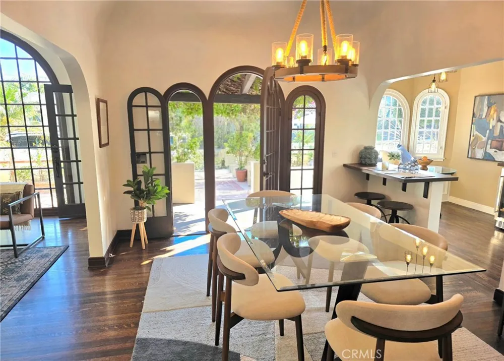 3109 Stanford Avenue Venice, CA 90292