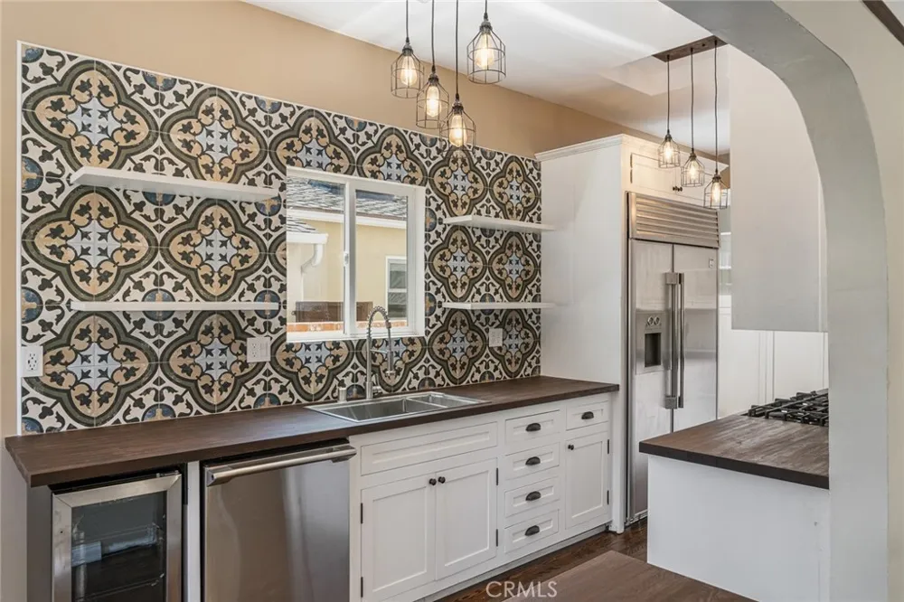 3109 Stanford Avenue Venice, CA 90292